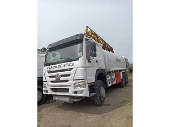 Howo ZZ3257N3647D1 - Maşină pentru vidanjări