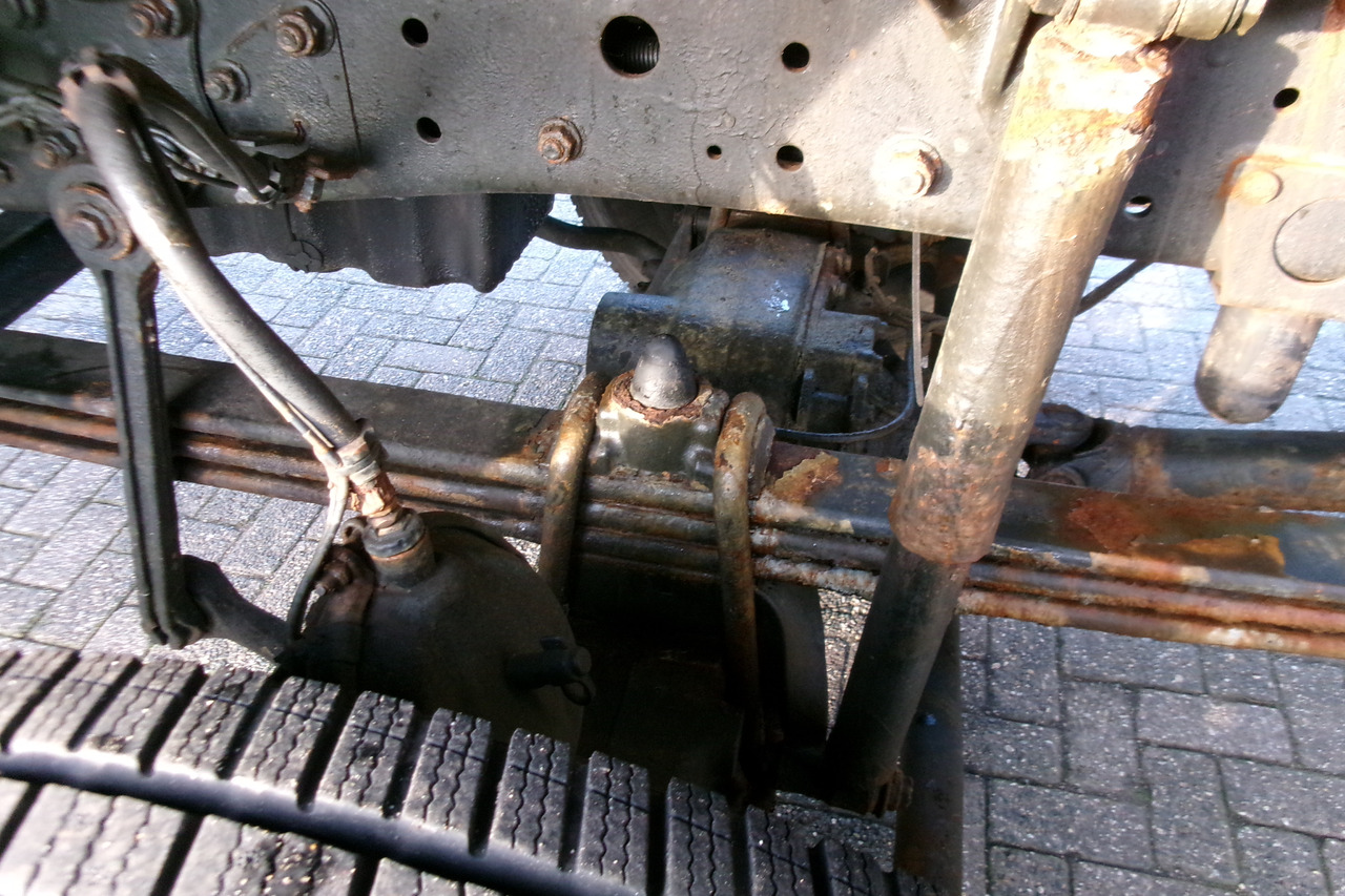 Maşină pentru vidanjări Mercedes Axor 1829 4x4 RHD Romaquip gritter / salt spreader: Foto 9
