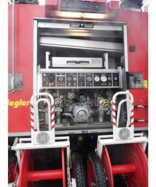 Autospeciala de stins incendii Mercedes-Benz ACTROS 1835 Feuerwehr 2080 L Fire Unit !!: Foto 9