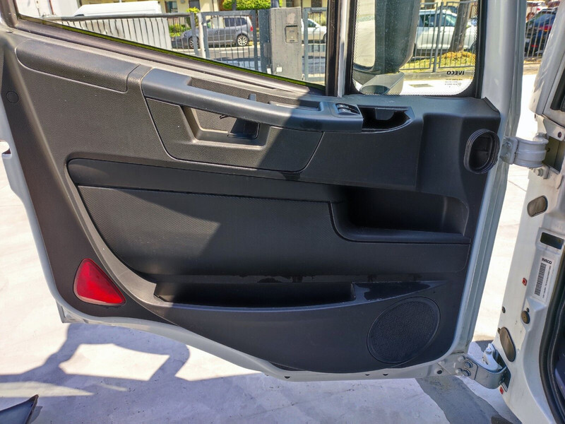 Cabină și interior pentru Camion Iveco STRALIS HI STREET - TRAKKER Euro 6: Foto 5