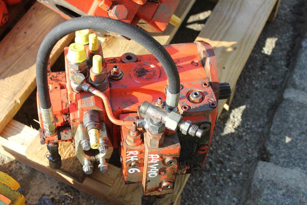 Pompa hidraulica pentru Excavator pe şenile O&K A4V 40 aus RH 6: Foto 5