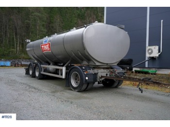 Remorcă cisternă pentru transport de laptelui VMTARM 4 chamber Tank trailer - Milk trailer: Foto 1