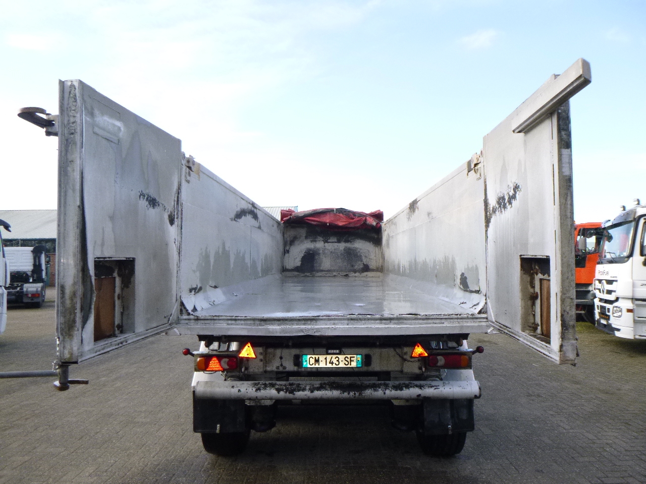Semiremorcă basculantă Benalu Tipper trailer alu 22 m3: Foto 8