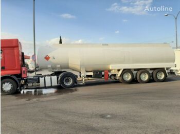 Semiremorcă cisternă pentru transport de combustibili COBO FUEL 40 000 liters 6 section ADR: Foto 1