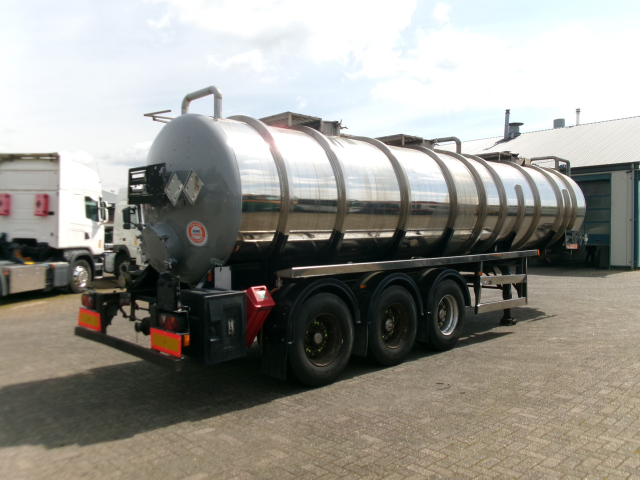 Semiremorcă cisternă pentru transport de produse chimice Clayton Chemical tank inox 30 m3 / 1 comp: Foto 4