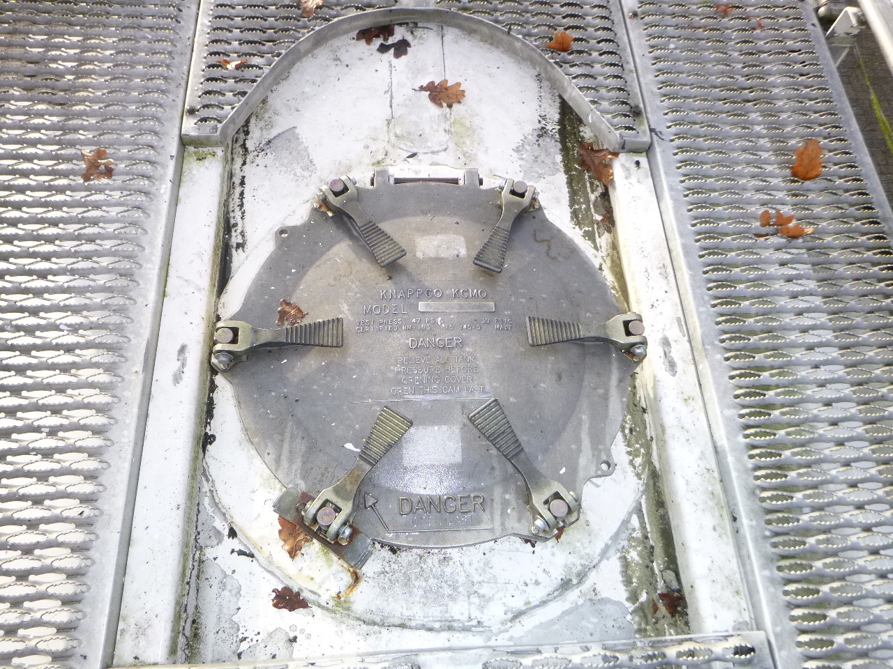 Semiremorcă cisternă pentru transport de făină Cobo Powder tank alu 58 m3 (tipping): Foto 14