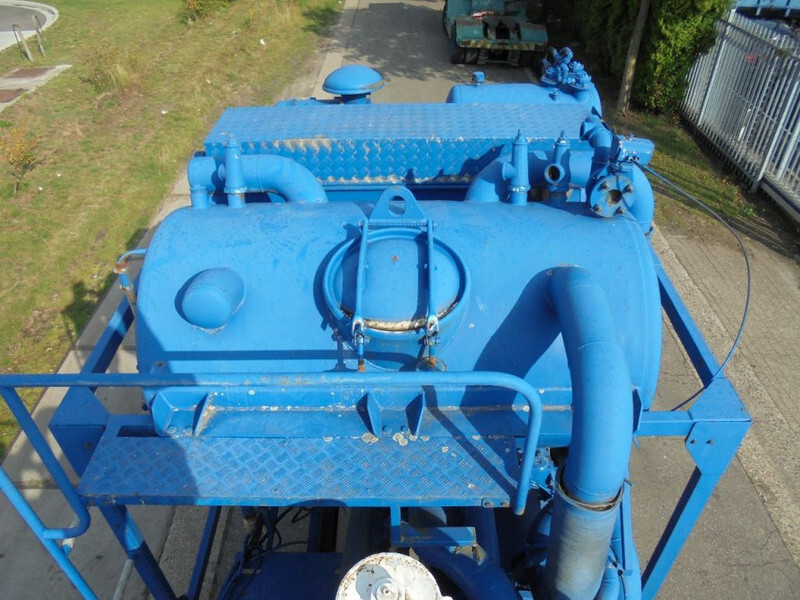 Semiremorcă cisternă pentru transport de produse chimice Diversen HUWER 2 ALPHA 40: Foto 16