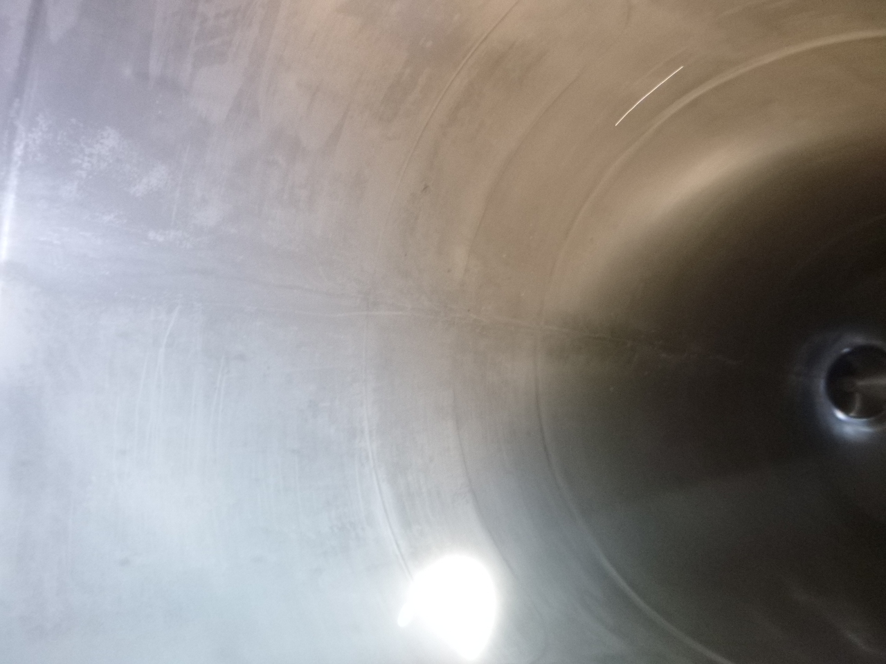 Semiremorcă cisternă pentru transport de făină Feldbinder Powder tank alu 63 m3 / 1 comp (tipping): Foto 14