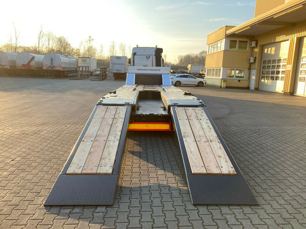 Semiremorcă transport agabaritic nou Goldhofer 3-Achs-Semi Stepstar m. Radmulden u. hydr Rampen: Foto 10