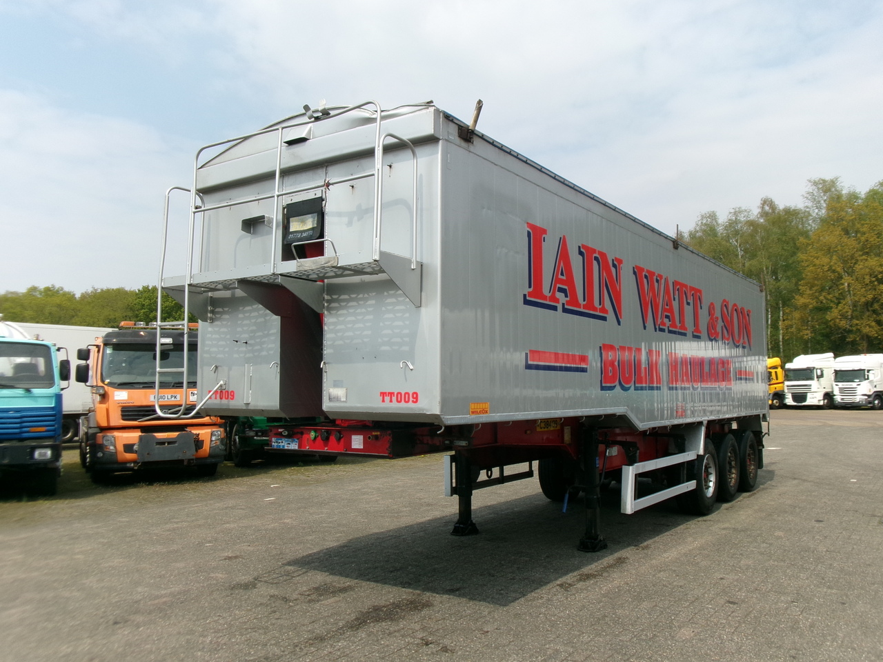 Semiremorcă basculantă Montracon Tipper trailer alu 55 m3 + tarpaulin: Foto 1