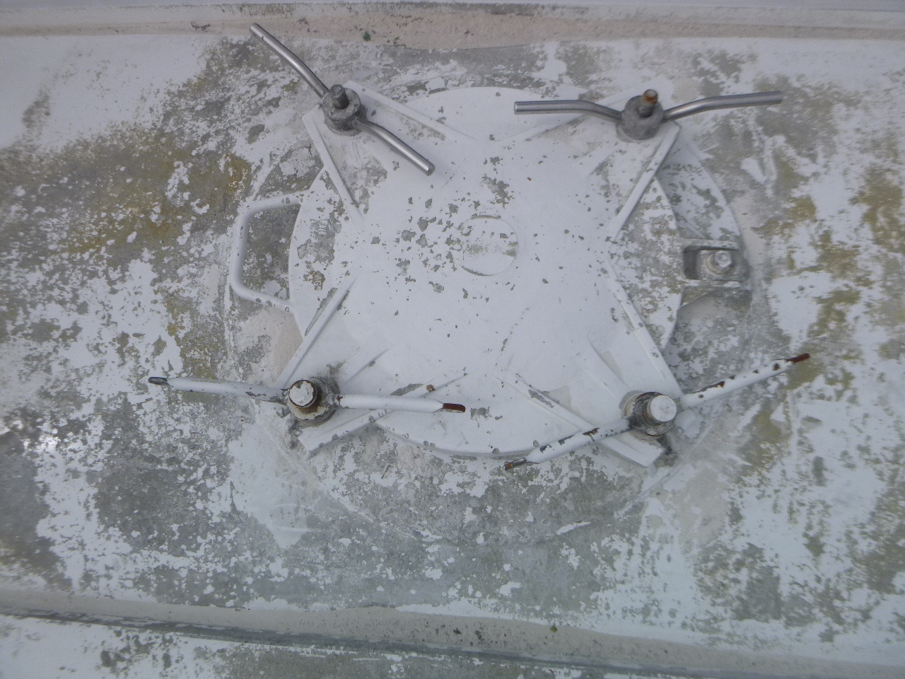 Semiremorcă siloz pentru transport de făină Spitzer Powder tank alu 37 m3 / 1 comp: Foto 8