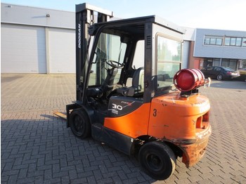 Stivuitor cu furcă Doosan G30 P