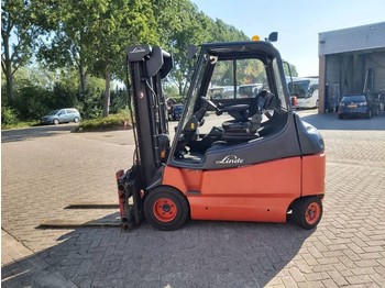 Stivuitor cu furcă Linde E30