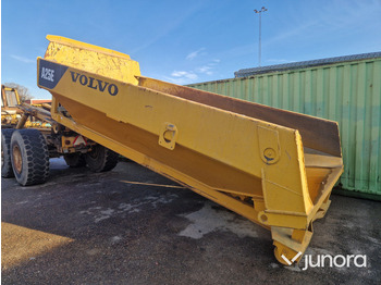 Dumperflak - Volvo, A25E, På Lastväxlarram - Bena basculanta
