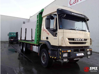 Camion platformă IVECO Trakker