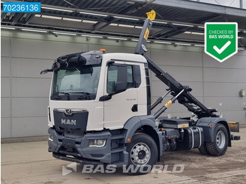 Camion cu cârlig MAN TGS