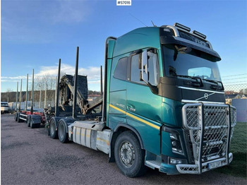 Camion forestier VOLVO FH16