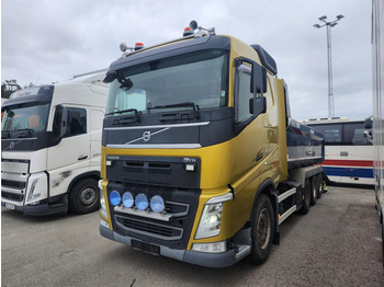 Camion cu cârlig VOLVO FH 500