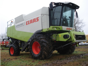 CLAAS LEXION 660 - Combină de recoltat cereale