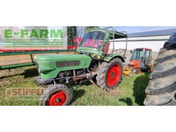 Tractor agricol Fendt farmer 2: Foto 1
