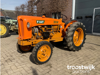Tractor agricol Fiat 211R: Foto 1