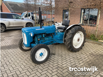 Tractor agricol Fordson Dexta: Foto 1
