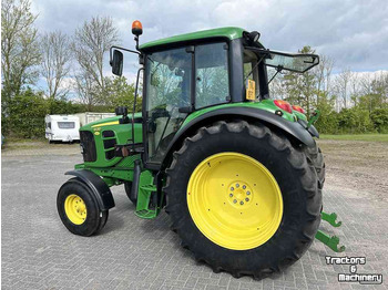 John Deere 6130 2wd - Tractor agricol: Foto 2