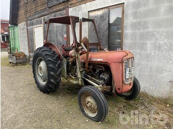 Tractor agricol Massey Ferguson: Foto 1