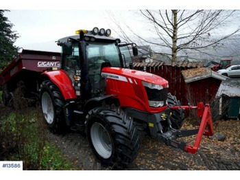 Tractor agricol Massey Ferguson 6718S: Foto 1