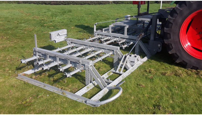 Maşină pentru prelucrarea solului nou Onbekend Graslandverzorgingsmachine: Foto 11