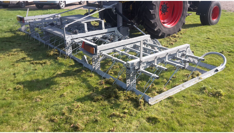 Maşină pentru prelucrarea solului nou Onbekend Graslandverzorgingsmachine: Foto 10