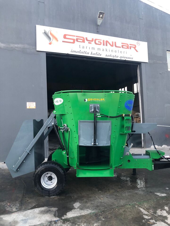 Utilaje de creştere vite nou SAYGINLAR vertical feed mixer wagon: Foto 4