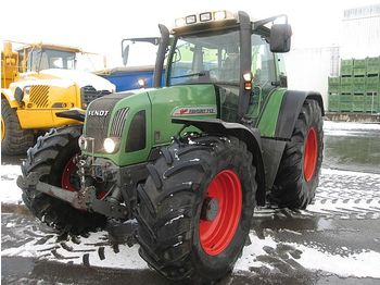 FENDT 712 Vario - Tractor agricol
