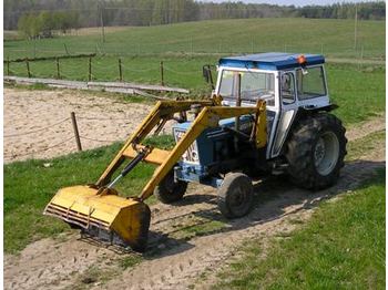 Ford 660 - Tractor agricol