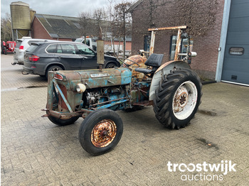 Fordson Super Dexta - tractor agricol