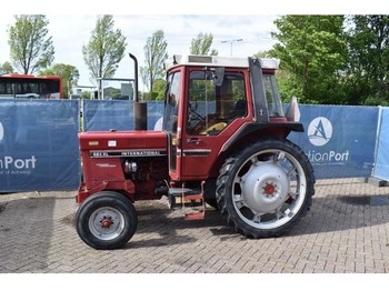 International 685 XL - Tractor agricol