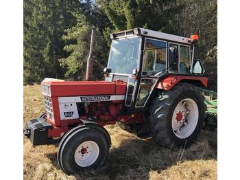 International 844  - Tractor agricol