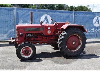 International B275 - Tractor agricol