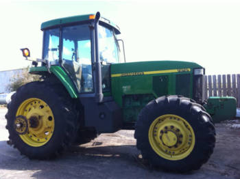 JOHN DEERE 7810 - Tractor agricol
