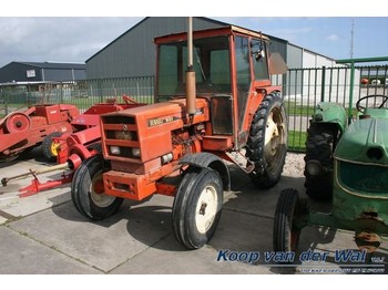 Renault 651 - Tractor agricol