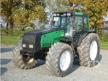 Valtra 8450 DELTA - Tractor agricol