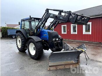 Tractor agricol Valtra 4WD: Foto 1