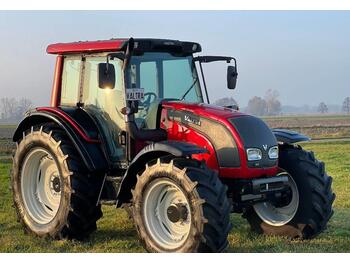 Tractor agricol Valtra N101HT: Foto 1