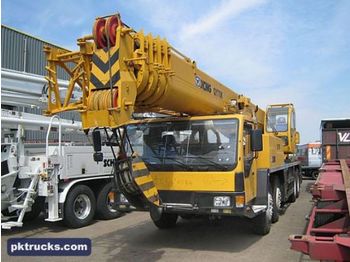 XCMG QY70K 8x4 crane truck - Automacara