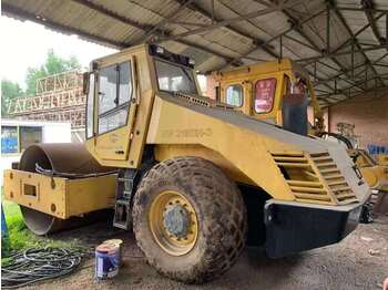Cilindru compactor BOMAG BW219DH-3: Foto 1