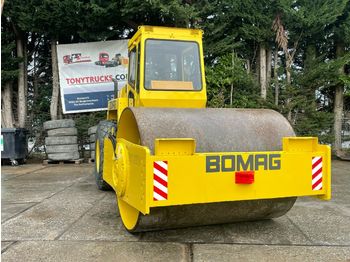 Compactor BOMAG BW 217 D Roller with vibration: Foto 1