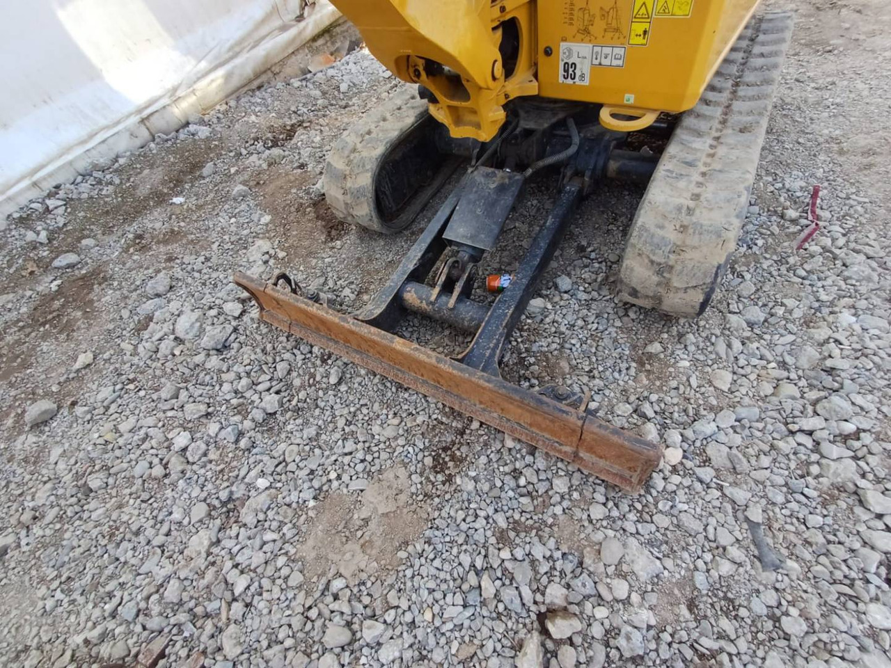 Excavator pe şenile CAT 301.8: Foto 10