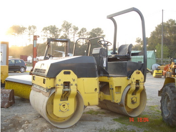 BOMAG BW 135 AD - Cilindru compactor