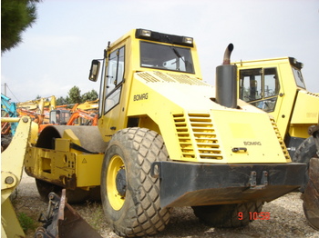 BOMAG BW 214 DH 3 - Cilindru compactor