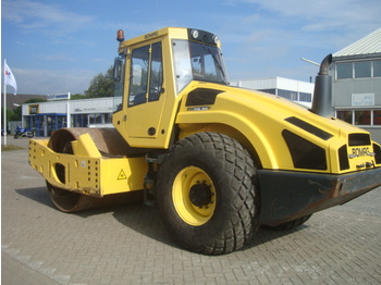 BOMAG BW 216 DH -4 - Cilindru compactor